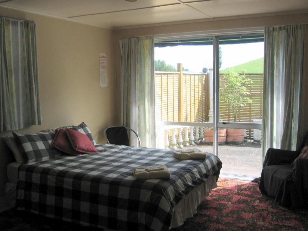 Glow Worm Motel Waitomo Caves Room photo