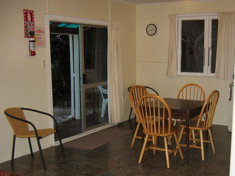 Glow Worm Motel Waitomo Caves Exterior photo